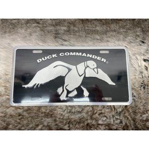 New Duck Commander‎ Black License Décor Plate